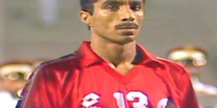 لقاء مع نجم المنتخب الوطني العماني الأسبق أحمد علي اللواتي