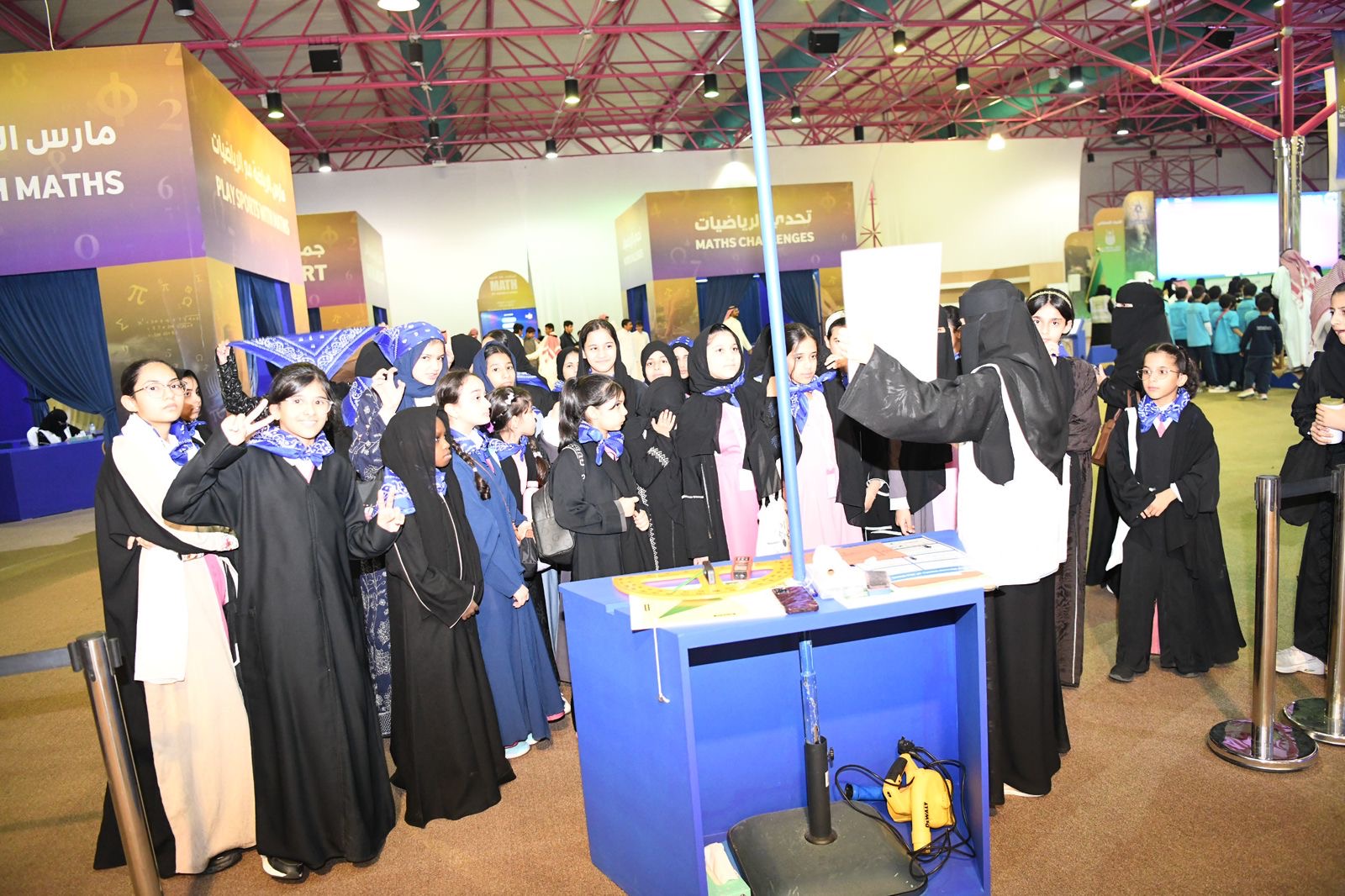 تعليم مكة يسجّل حضورًا لافتًا في الأسبوع الثاني من مهرجان “الرياضيات لغة العلوم” 4 54f91bf2 8509 452a be9f 56dc2d2321a7