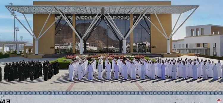 الشرطة تستقبل دفعة جديدة من المواطنين والمواطنات