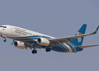 الطيران العُماني يصدر بيانًا توضيحيًا بشأن تعديل جداول الرحلات