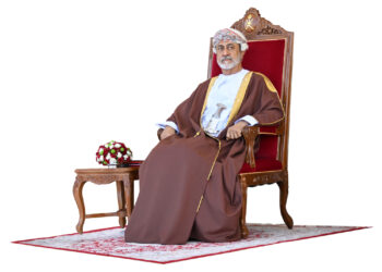 جلالةُ السُّلطان المعظّم القائدُ الأعلى يشملُ برعايته الاستعراض العسكريَّ الكبير، واستعراض الأسطول البحري 