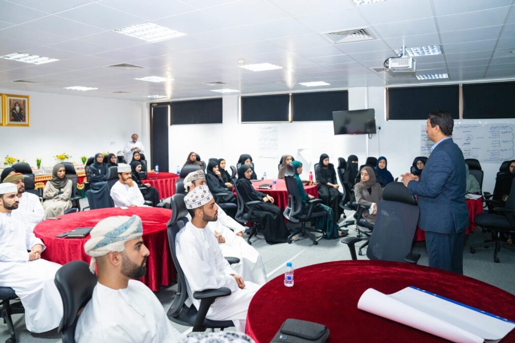 “عُمان شل” تطلق برنامج (شل إنكسبلوررز) بجامعة السلطان قابوس لتعزيز الابتكار المستدام 2 a784ce79 4eaa 4802 bd91 87a44e23b13b