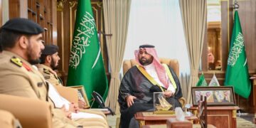 أمير جازان يستقبل مدير عام حرس الحدود