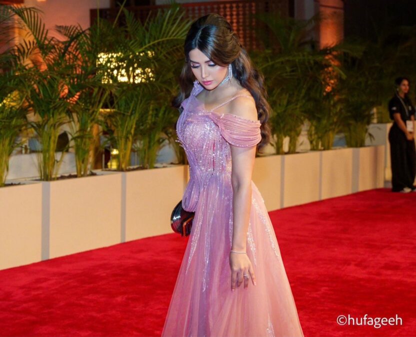 أيقونة الفن والجمال ديما مسلم تتألق على السجادة الحمراء خلال حضورها مهرجان البحر الأحمر السينمائي الدولي 3 602aef02 9c75 4edf 8eb7 5a3cd61a0230