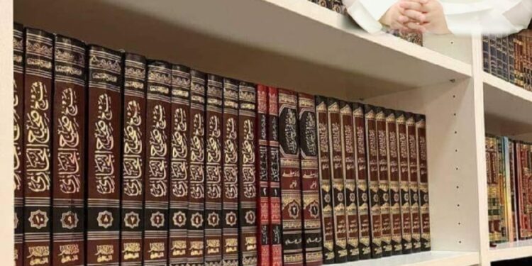 أئمة في الظل.. من صنعوا علم الحديث ولم تصنعهم الأضواء 1 أئمة في الظل.. من صنعوا علم الحديث ولم تصنعهم الأضواء