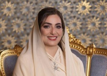 السّيدةُ الجليلةُ تزور محافظة الظّاهرة 