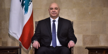 الرئيس اللبناني يصل إلى سلطنة عُمان