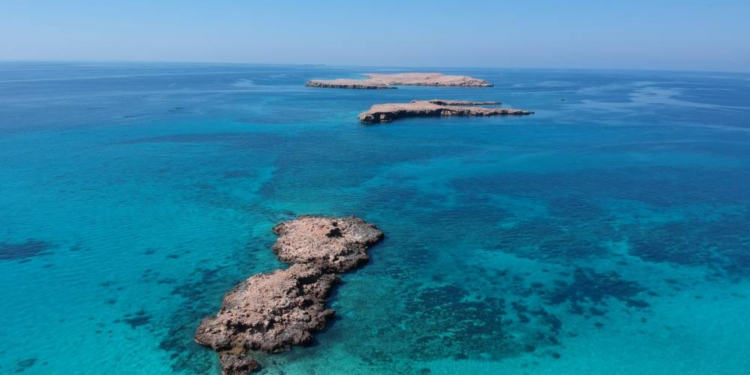 إنقاذ 3 أشخاص عالقين في جزر الديمانيات