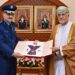 جلالة السُّلطان يُنعم بوسام عُمان العسكري على قائد القوات الجوية السعودية