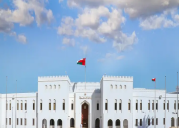 سلطنة عُمان تُتابع تطوُّرات المهرة وحضرموت وتؤكّد دعمها للحلول السلمية في اليمن