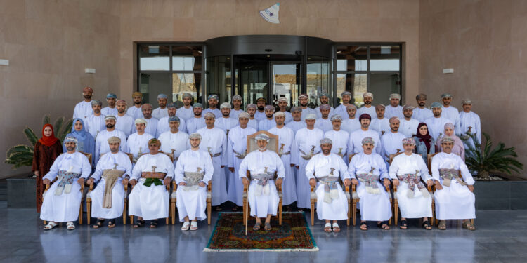 جلالة السلطان المعظم يزور مركز الدفاع الإلكتروني بمسقط 1 جلالة السلطان المعظم يزور مركز الدفاع الإلكتروني بمسقط