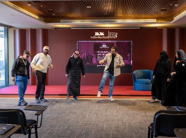 مهرجان الرياض للمسرح يطرح ثنائية الحرب والسلام ويستحضر ذاكرة المكان في سادس أيامه 3 b91c1552 67e6 46d2 8b60 658aec6d8e8b
