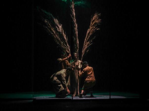 مهرجان الرياض للمسرح يطرح ثنائية الحرب والسلام ويستحضر ذاكرة المكان في سادس أيامه 4 dc347a21 054b 4ef0 b1a6 e38dc5b5f44b