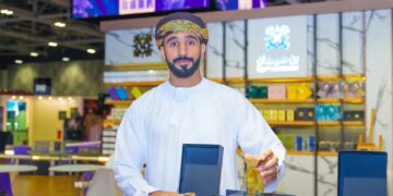 استمرار معرض عُمان للعطور بمشاركة أفضل العلامات المحلية والدولية