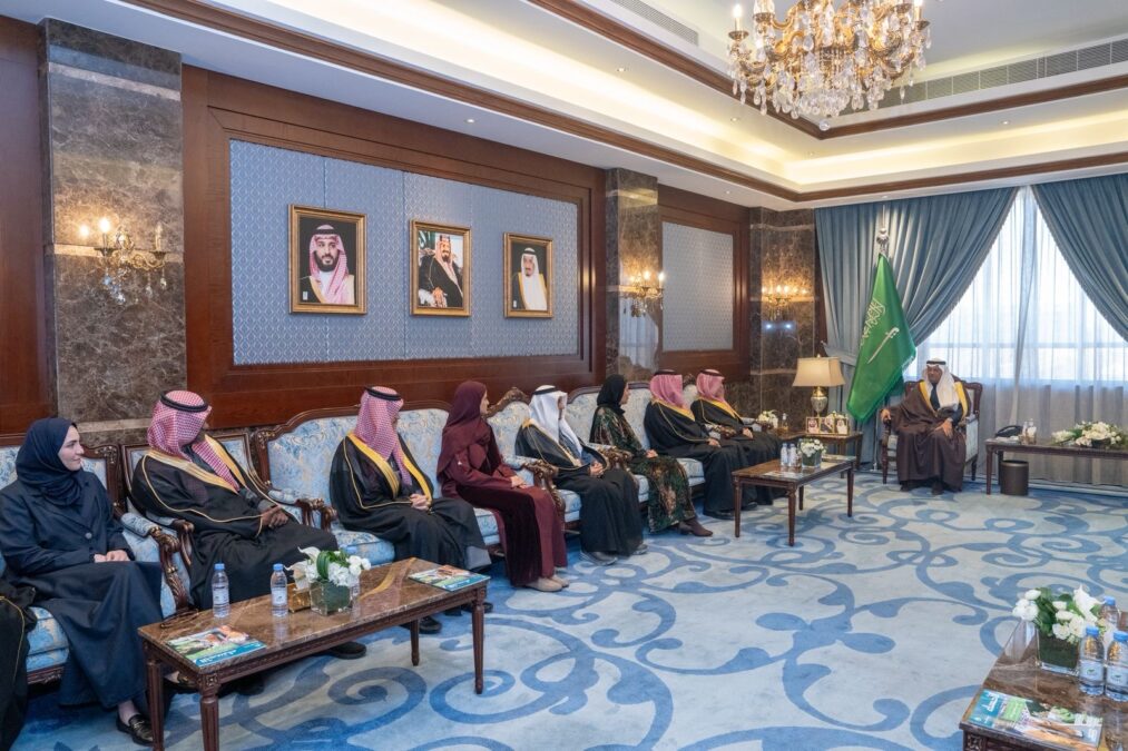 مُحافظ الأحساء يستقبل رئيس وأعضاء مجلس إدارة هيئة الصحفيين السعوديين 2 7256ca3b fe9f 4374 ba00 69b249f3afda