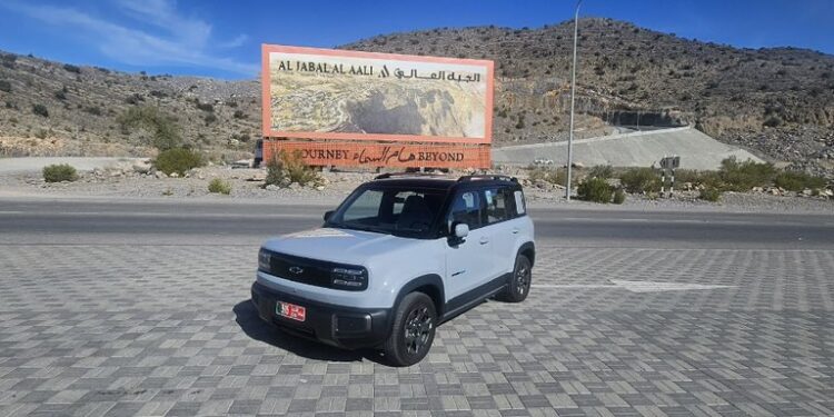 شفروليه سبارك الكهربائية تتحدى طرق الجبل الأخضر بنجاح