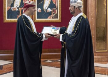 جلالة السلطان المعظم يمنح أوسمةٍ سامية لشخصيّات تقديرًا لإسهاماتهم المتنوّعة