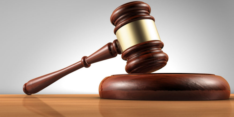 إدانة 59 متهمًا أجنبيًا بالسجن والإبعاد المؤبد ومصادرة الهواتف 1 إدانة 59 متهمًا أجنبيًا بالسجن والإبعاد المؤبد ومصادرة الهواتف