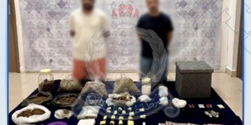 القبض على شخصين لإخفائهما مواد مخدرة في أحياء سكنية بالسيب وبوشر