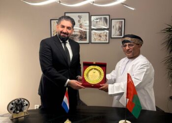 توقيع اتفاقية شراكة بين أكاديمية الغليل الرياضية وشركة لاهاي سبورت منجمنت الهولندية