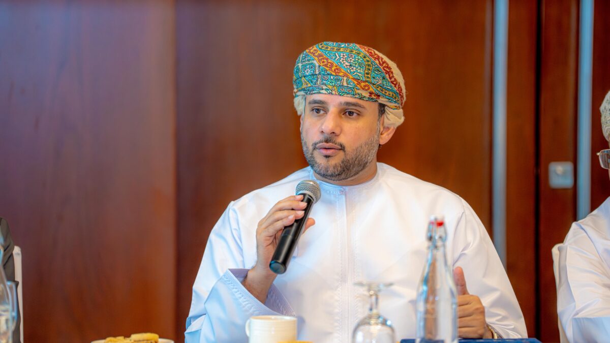 d16f4f6c f456 483c 8830 c404a400b1da