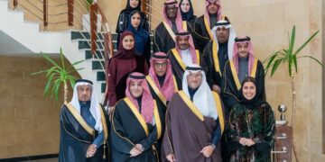 مُحافظ الأحساء يستقبل رئيس وأعضاء مجلس إدارة هيئة الصحفيين السعوديين