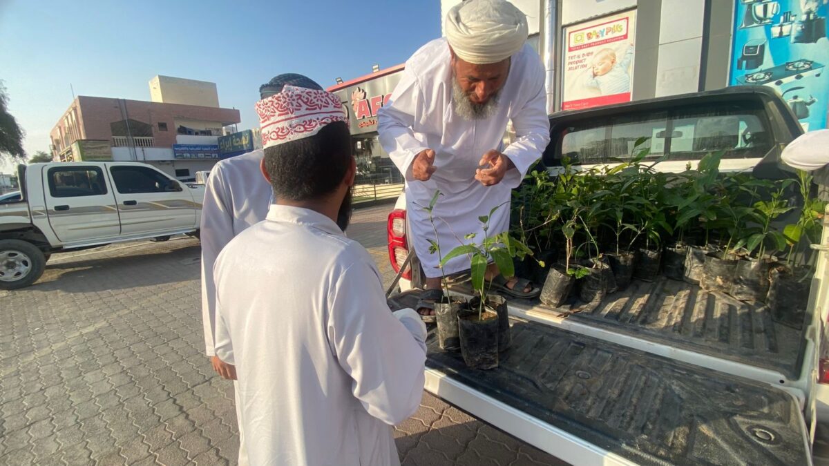 هيئة البيئة بشمال الشرقية تطلق مبادرة “استدامة” لتوزيع الشتلات 2 ded12080 11fc 4f3e ab2b 2a75cb31a327