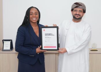 جامعة مسقط تسجّل إنجازًا أكاديميًا جديدًا باعتماد برنامج ماجستير المحاسبة المهنية من ACCA