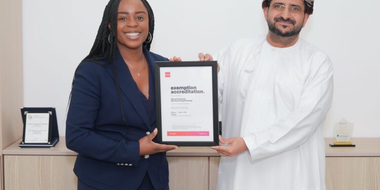 جامعة مسقط تسجّل إنجازًا أكاديميًا جديدًا باعتماد برنامج ماجستير المحاسبة المهنية من ACCA