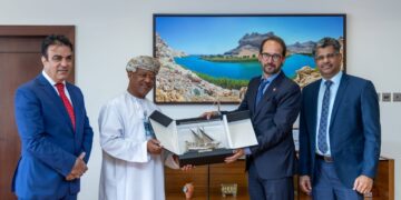 بنك عُمان العربي يحتفي بخمسين عامًا من التعاون مع الشركات السويسرية