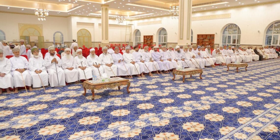ختام مسابقة المرحوم الشيخ محمد بن سالم السعيدي للقرآن الكريم بمشاركة 294 متسابقًا وتكريم 60 فائزًا 1 ختام مسابقة المرحوم الشيخ محمد بن سالم السعيدي للقرآن الكريم بمشاركة 294 متسابقًا وتكريم 60 فائزًا