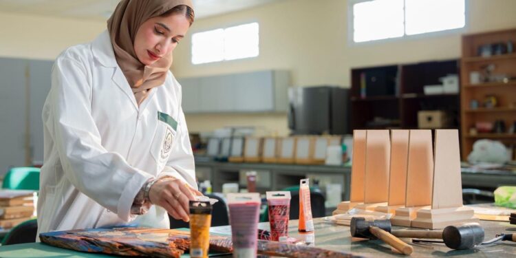 جامعة نزوى تعلن عن اطلاق خطتها الاستراتيجية والتشغيلية ( 2025 ـ 2030 ) 1 جامعة نزوى تعلن عن اطلاق خطتها الاستراتيجية والتشغيلية ( 2025 ـ 2030 )