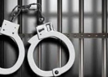 القبض على شخص بتهمة النصب على موظف محل بجنوب الباطنة