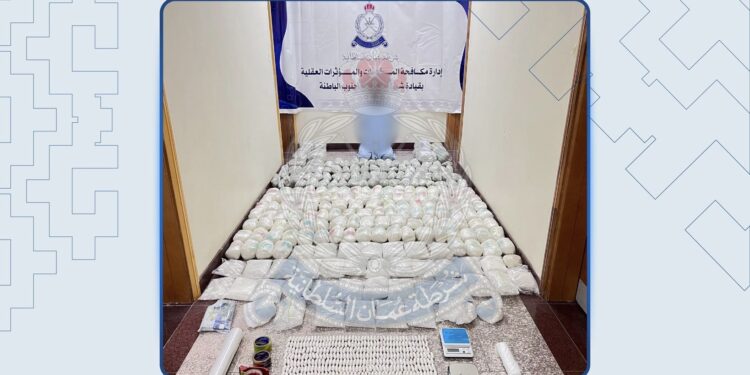 القبض على آسيوي بحوزته كميات كبيرة من المخدرات في المصنعة