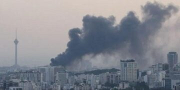 إسرائيل تبدأ بتوجيه ضربات على إيران