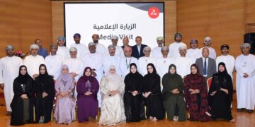 بنك مسقط يعزز الاستدامة والأثر الاجتماعي في استراتيجيته