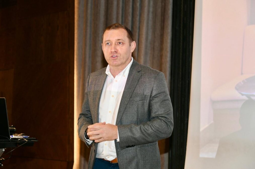 cff9c744 1d30 429a b553 a1a1907d9cab