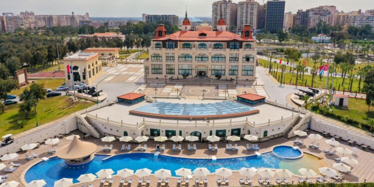 احتفل بأجواء رمضان الساحرة في خيمة أفندينا بفندق ريكسوس المنتزه – الإسكندرية