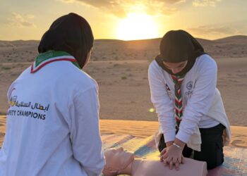 برنامج “أبطال السلامة” يعزز الوعي بالإسعافات الأولية والقيادة لدى طلبة المدارس