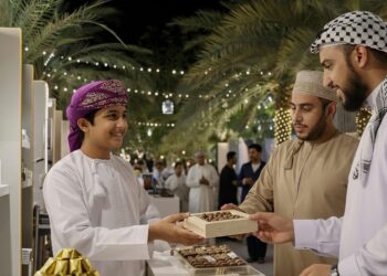الموج مسقط ينظم سوق رواد الأعمال الصغار لبناء الجيل القادم من قادة الأعمال في سلطنة عُمان