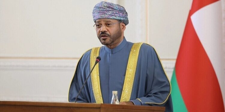 وزير الخارجية يبحث مع عدد من نظرائه في الدول الشقيقة والصديقة تطوّرات الأوضاع الإقليمية 1 وزير الخارجية يبحث مع عدد من نظرائه في الدول الشقيقة والصديقة تطوّرات الأوضاع الإقليمية