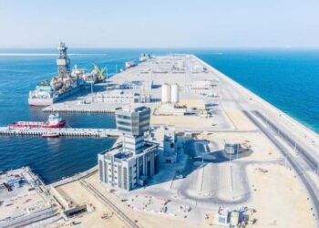 استهداف خزانات وقود بميناء الدقم بطائرات مسيرة دون تسجيل إصابات