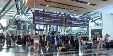 سلطنة عُمان تقوم بتيسير عودة المسافرين من الدول الشقيقة والصديقة إلى بلدانهم