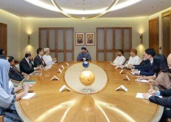 وزير الخارجية يلتقي سفراء دول آسيوية لبحث تطوّرات الحرب في المنطقة