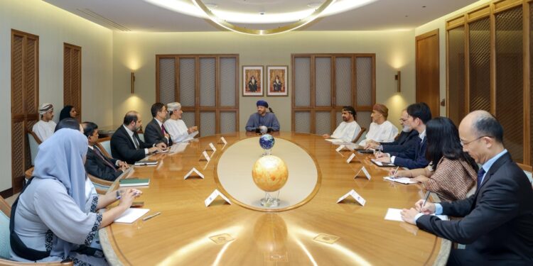 وزير الخارجية يلتقي سفراء دول آسيوية لبحث تطوّرات الحرب في المنطقة