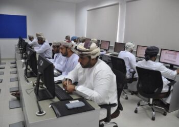 وزارةُ العمل تعلن عن توفر /100 / وظيفة شاغرة لفئة الأشخاص ذوي الإعاقة 