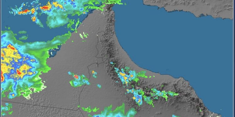 صور الرادار تُظهر نشاطًا للسحب الرعدية وأمطارًا متفاوتة الغزارة