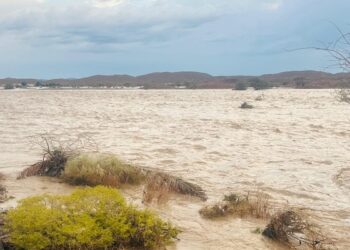 أمطار غزيرة تسجل أعلى معدلاتها في إبراء واستمرار فرص الهطول على عدة محافظات