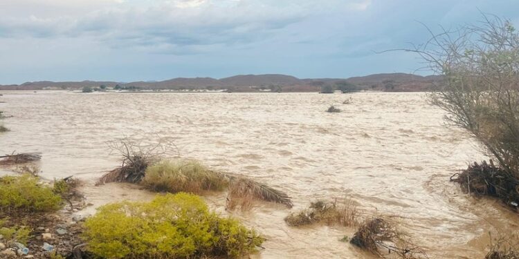 أمطار غزيرة تسجل أعلى معدلاتها في إبراء واستمرار فرص الهطول على عدة محافظات 1 أمطار غزيرة تسجل أعلى معدلاتها في إبراء واستمرار فرص الهطول على عدة محافظات