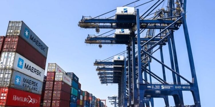 وكالة ستاندرد آند بورز تؤكد على أن التصنيف الائتماني لسلطنة عُمان عند مستوى الجدارة الاستثمارية